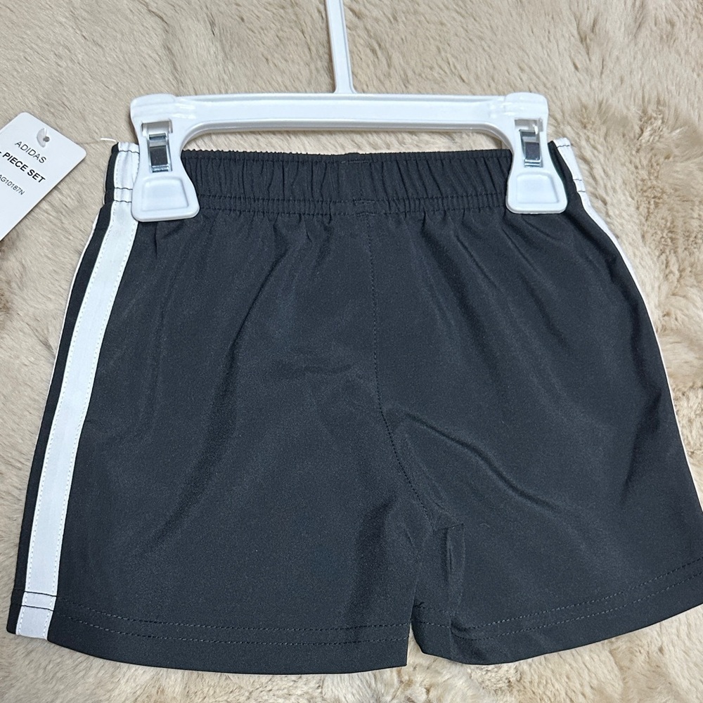 NEW Adidas Kids White T-Shirt & Shorts 2 pc Set - Picture 4 of 10